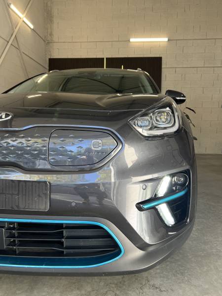 KIA e-Niro gris foncé de 204 ch 64 kWh avec 450km d'autonomie à vendre en occasion à Toulouse