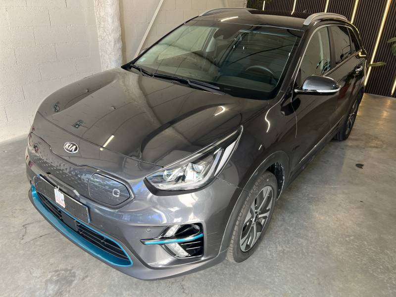KIA e-Niro gris foncé de 204 ch 64 kWh avec 450km d'autonomie à vendre en occasion à Toulouse