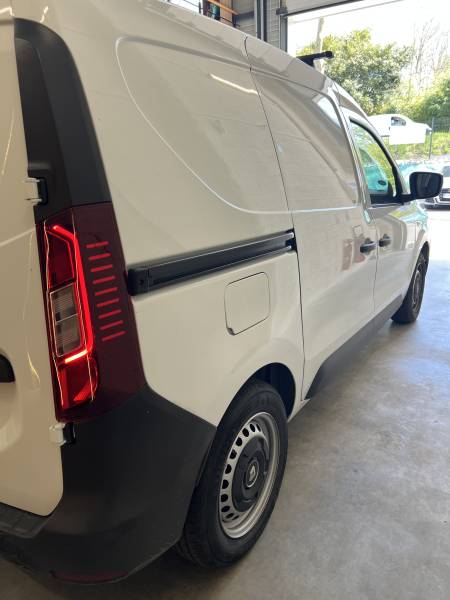 Vente véhicule utilitaire neuf à Toulouse - RENAULT EXPRESS VAN DCI 95CV NEUF 2025