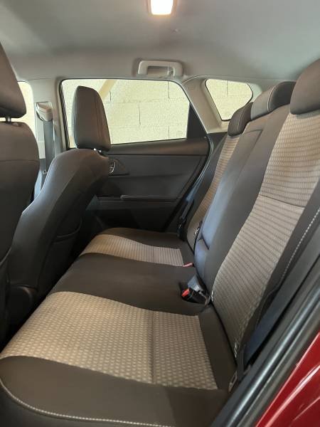 TOYOTA AURIS - HYBRIDE 136H DESIGN TOUTES OPTIONS 104500KM GARANTIE 2 ans