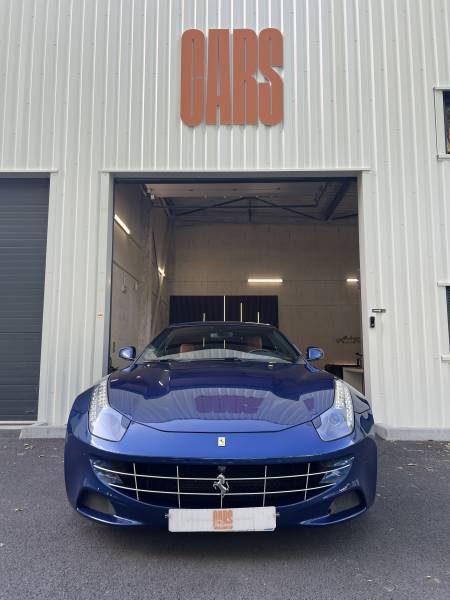 Ferrari FF 6.3 V12 660ch Toulouse