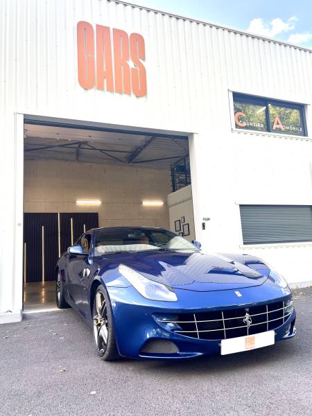Dépôt-vente de véhicules premium avec service photographique professionnel et stockage sécurisé dans notre showroom à Blagnac près de Toulouse