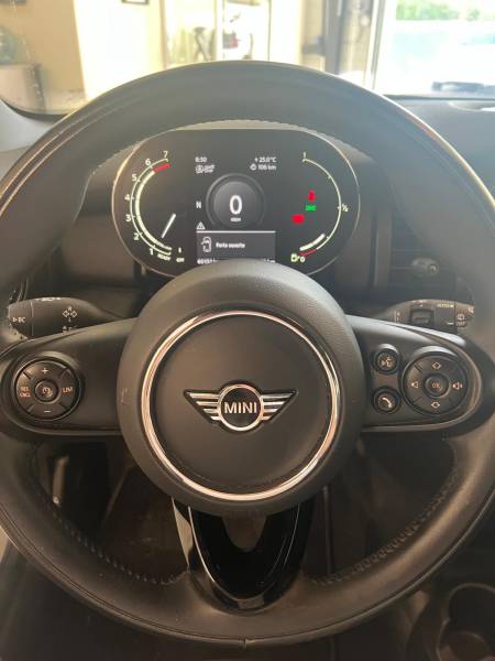 Volant en cuir avec compteur digital Mini Cooper one de 2021 à Toulouse