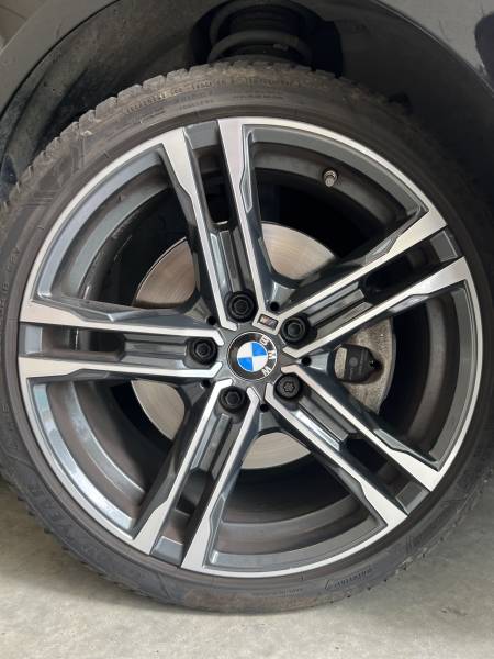 Vente d'une BMW SERIE 1 noir d'occasion (F40) 118D 150ch M SPORT BVA d'occasion à Toulouse et environs