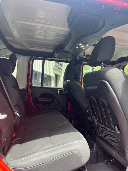 Vente véhicule hybride rechargeable d'occasion JEEP WRANGLER 4XE 380CH 2.0 à Toulouse