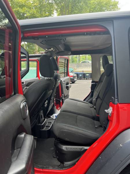 Vente véhicule hybride rechargeable d'occasion JEEP WRANGLER 4XE 380CH 2.0 à Toulouse