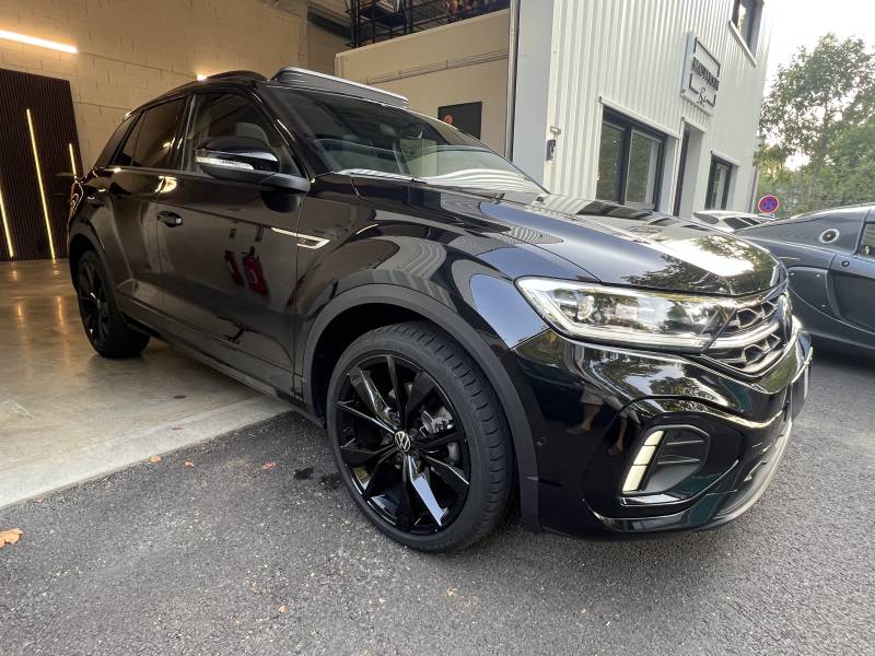 Vente de véhicule neuf Volkswagen T-Roc 150CH DSG R-Line 2025, design et performance à Toulouse et environs