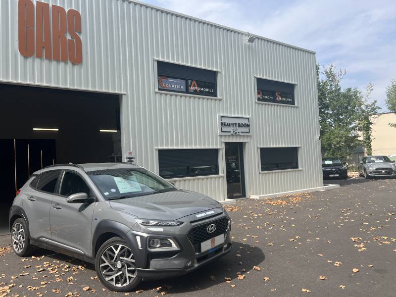 Vente d'occasion du Hyundai Kona hybride 2020 Executive à Toulouse – 45 000 km, toutes options, élégance, confort et économie réunis dans un SUV haut de gamme.