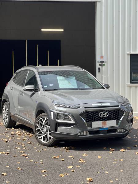 Vente d'occasion du Hyundai Kona hybride 2020 Executive à Toulouse – 45 000 km, toutes options, élégance, confort et économie réunis dans un SUV haut de gamme.