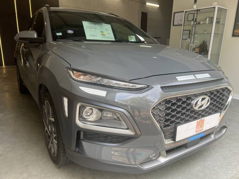 Vente d'occasion du Hyundai Kona hybride 2020 Executive à Toulouse – 45 000 km, toutes options, élégance, confort et économie réunis dans un SUV haut de gamme.