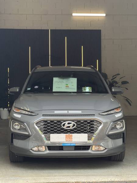 Vente d'occasion du Hyundai Kona hybride 2020 Executive à Toulouse – 45 000 km, toutes options, élégance, confort et économie réunis dans un SUV haut de gamme.