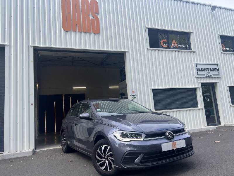 Vente de véhicule d'occasion sur Toulouse et environs de la Volkswagen polo VI (2) 1.0 tsi 95 s&s life bvm5 26 990 km carplay