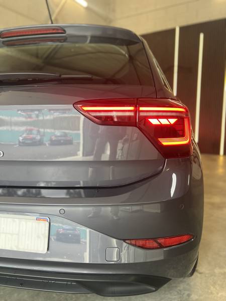 Vente de véhicule d'occasion sur Toulouse et environs de la Volkswagen polo VI (2) 1.0 tsi 95 s&s life bvm5 26 990 km carplay