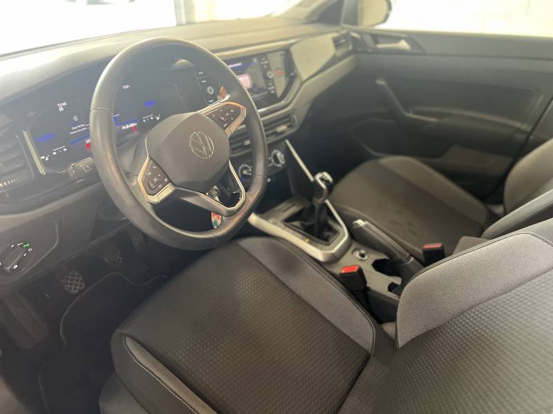 Vente de véhicule d'occasion sur Toulouse et environs de la Volkswagen polo VI (2) 1.0 tsi 95 s&s life bvm5 26 990 km carplay