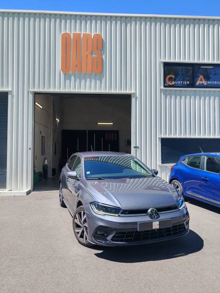 VOLKSWAGEN POLO 1,0 95CH R-LINE AVEC SEULEMENT 22400KM DE 2024 SUR TOULOUSE ET SES ENVIRONS